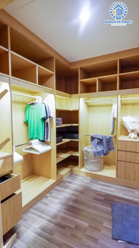 *****บ้านเดี่ยวมือสองย่านนนทบุรี ม.ธารา ราชพฤกษ์-ปิ่นเกล้า เนื้อที่กว้างขวางมากถึง 56.20 ตร.ว. ฟังก์ชัน 3 ห้องนอน 3 ห้องน้ำ ที่จอดรถ 2 คัน สภาพสวย พร้อมเข้าอยู่ บนทำเลแห่งการเดินทาง ใกล้รถไฟฟ้าสายสีแดงอ่อน "สถานีบางซื่อ-ตลิ่งชัน" และทางด่วน "ศรีรัช-วงแหวนรอบนอก"